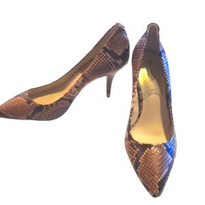 Michael Kors MK Flex Python Embossed mid pump heels size 10M